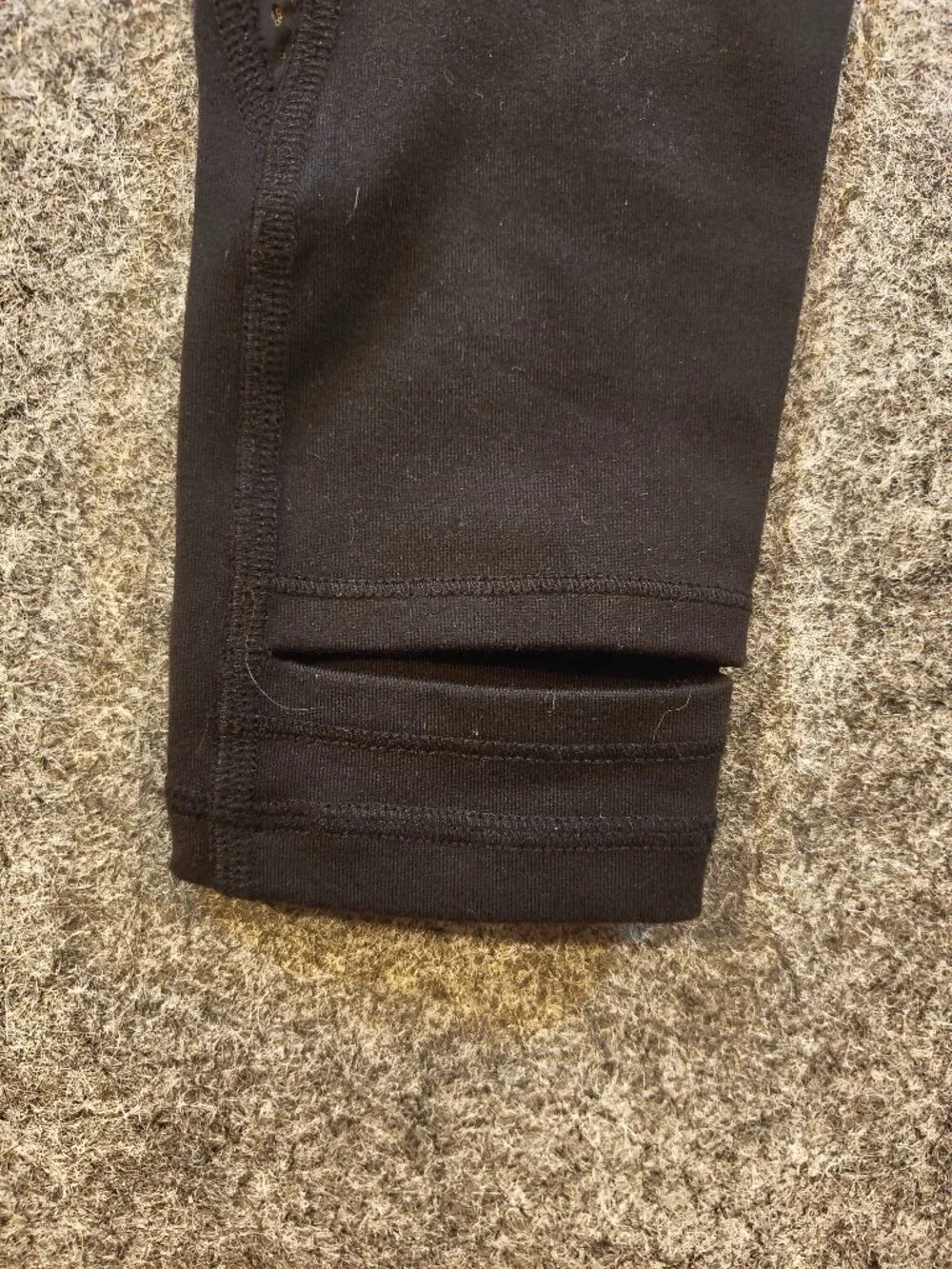 NWT Alo Yoga West Coast Legging – Black Small – Laser Cut Airbrush